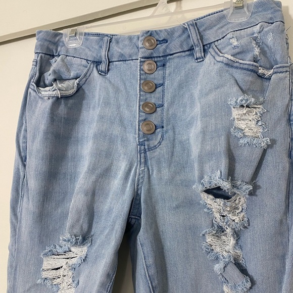 Rue+ Womens 14 High Rise Ripped Skinny Jean with Button Detail - Picture 4 of 6